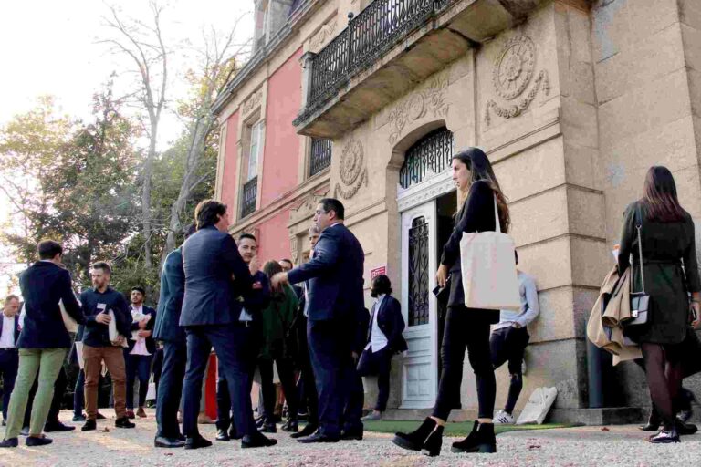 imagen_requisitos para hacer un master en España
